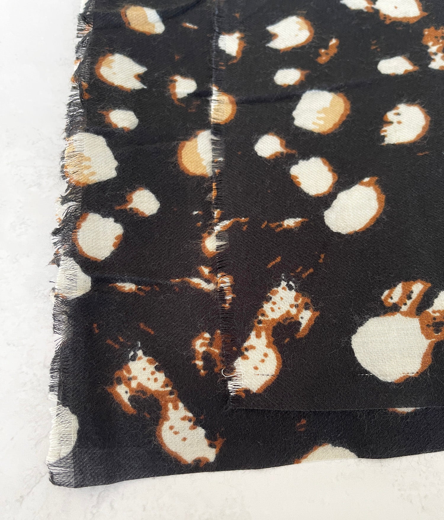LARGE BLACK WOOL SPOTTY LEOPARD PRINT SCARF