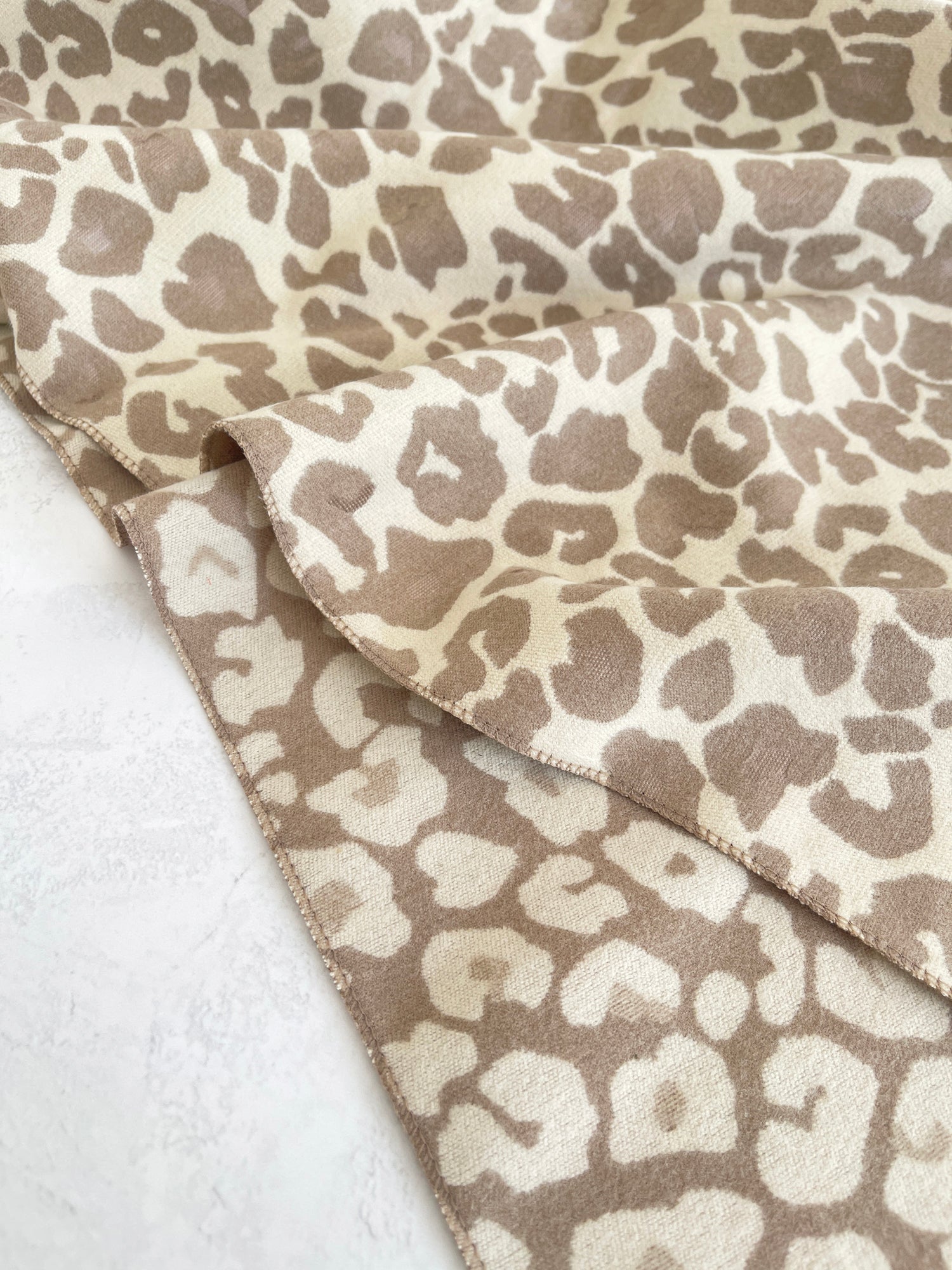 LARGE CREAM LEOPARD PRINT REVERSIBLE WINTER SHAWL BLANKET SCARF