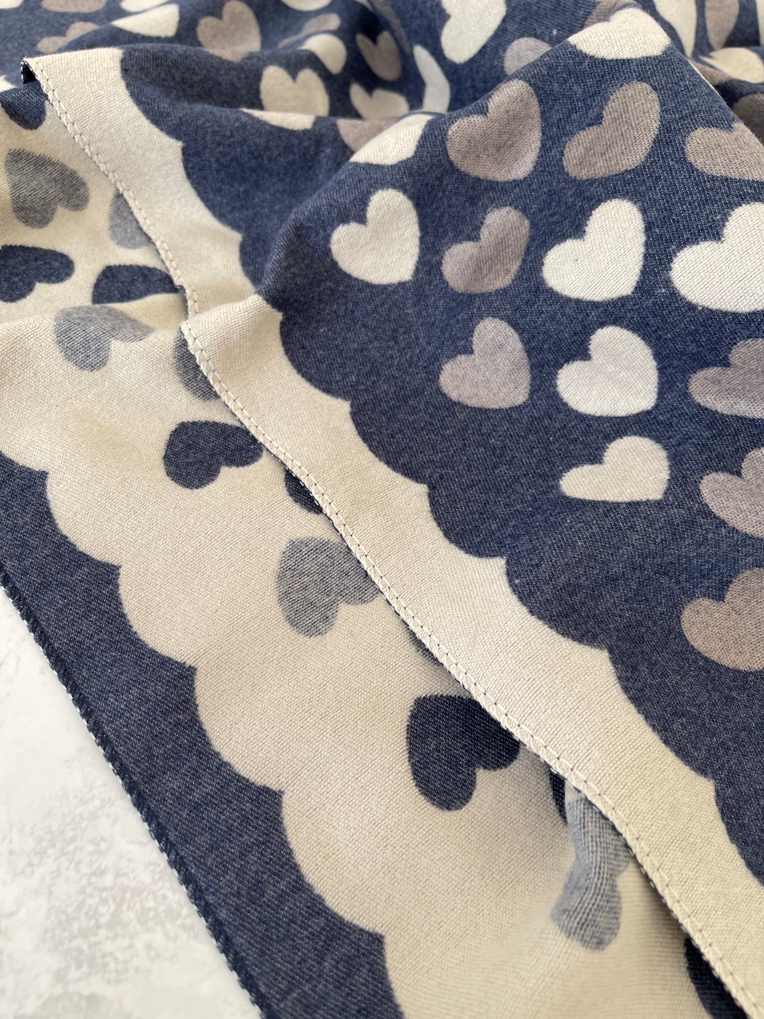 LARGE NAVY BLUE HEART PRINT REVERSIBLE CASHMERE WINTER SHAWL BLANKET SCARF