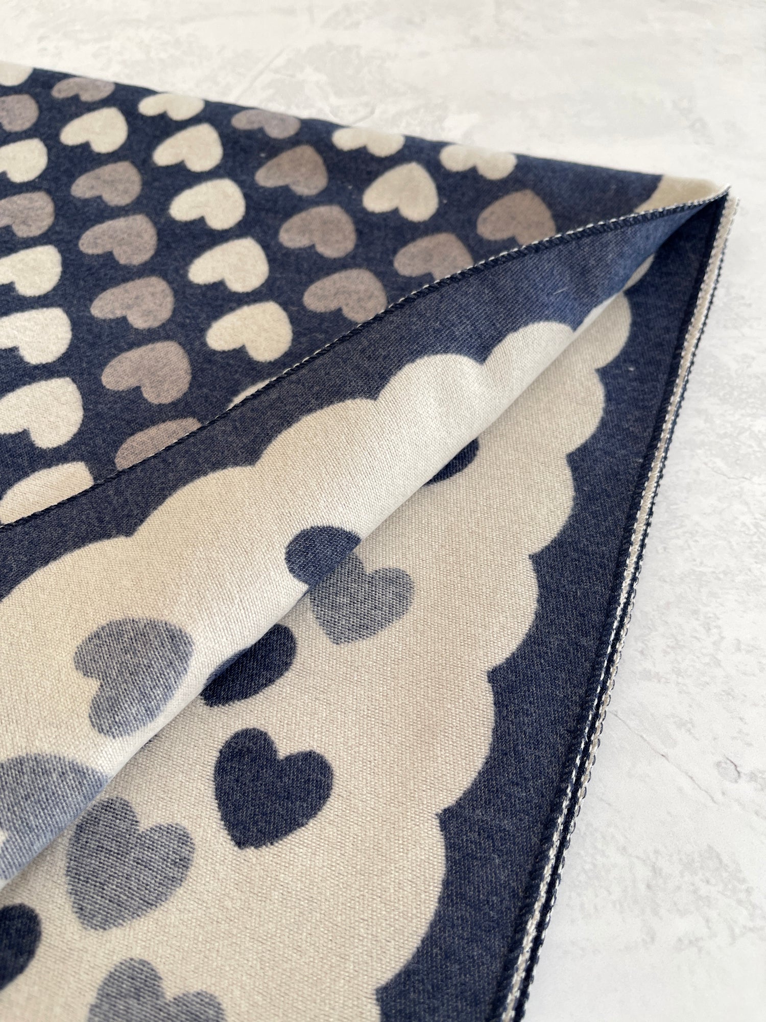 LARGE NAVY BLUE HEART PRINT REVERSIBLE CASHMERE WINTER SHAWL BLANKET SCARF