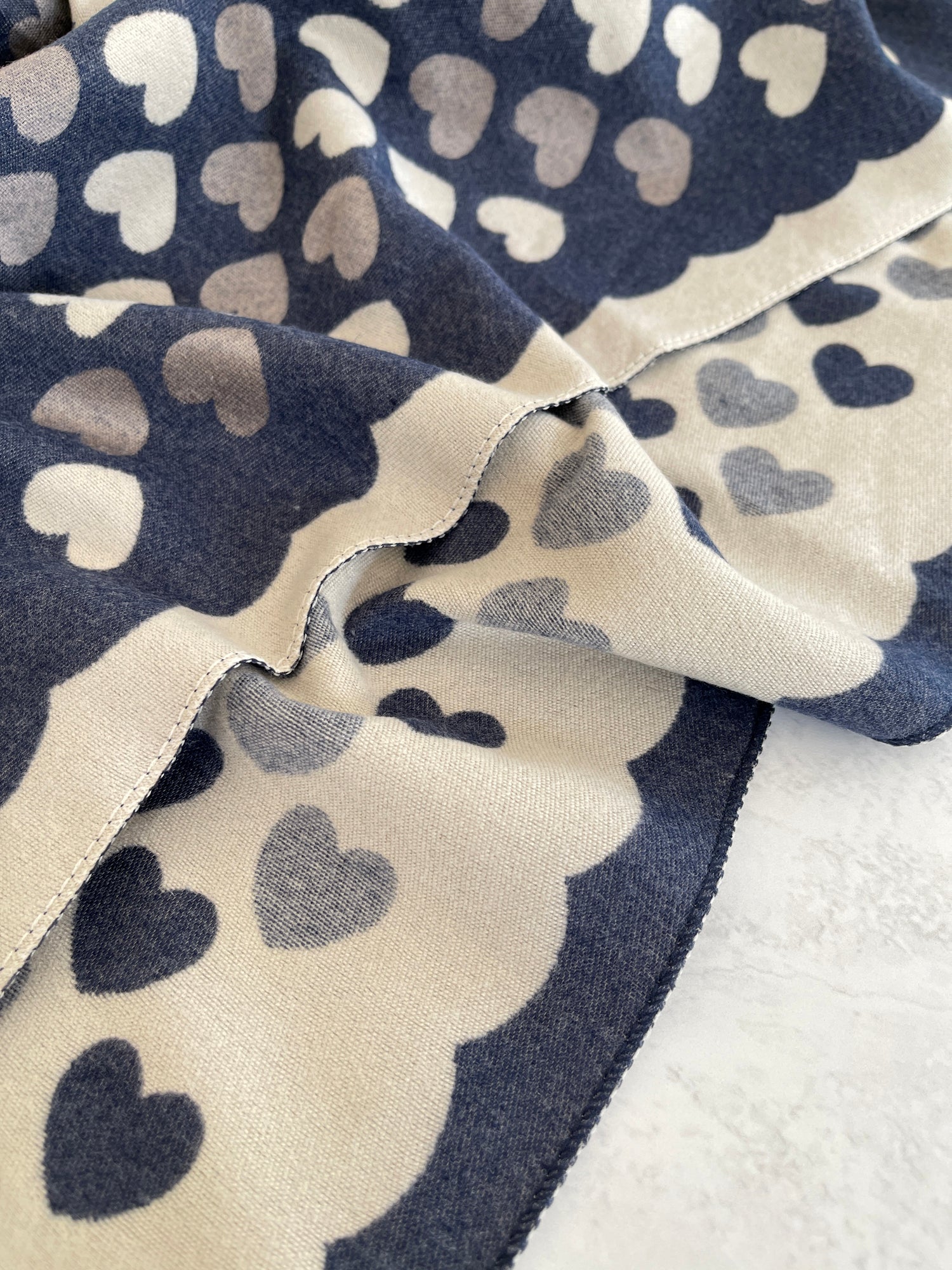 LARGE NAVY BLUE HEART PRINT REVERSIBLE CASHMERE WINTER SHAWL BLANKET SCARF