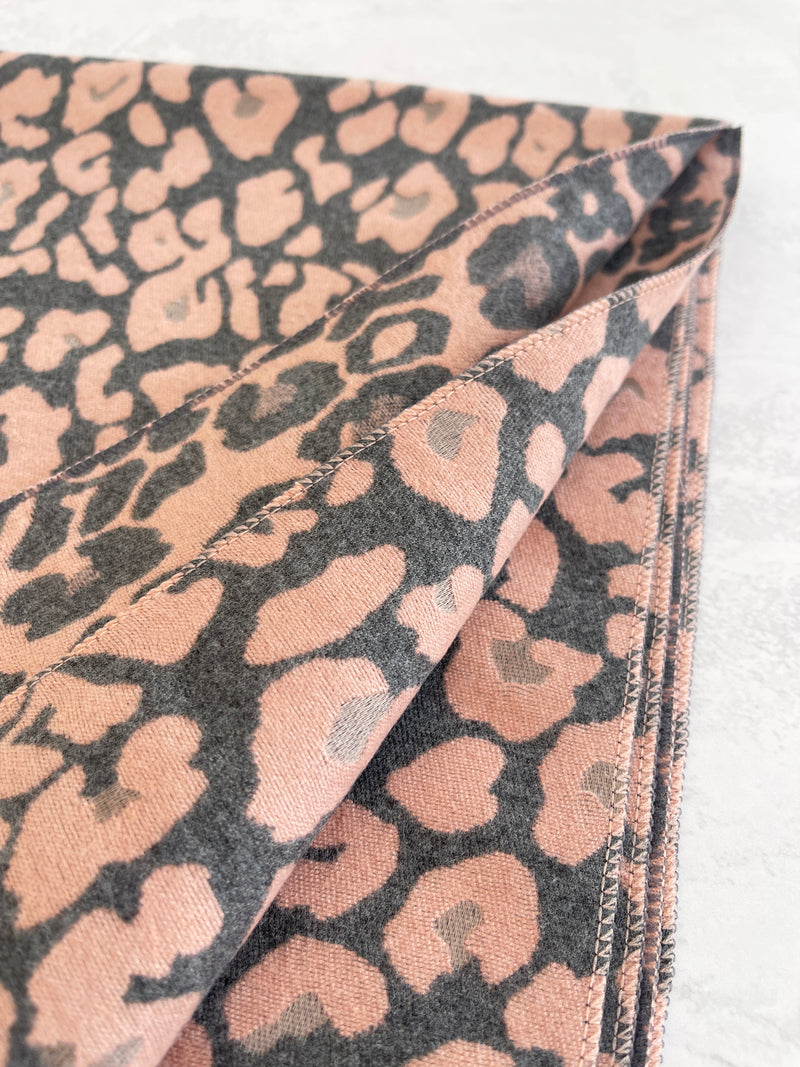 LARGE PINK LEOPARD PRINT REVERSIBLE WINTER SHAWL BLANKET SCARF