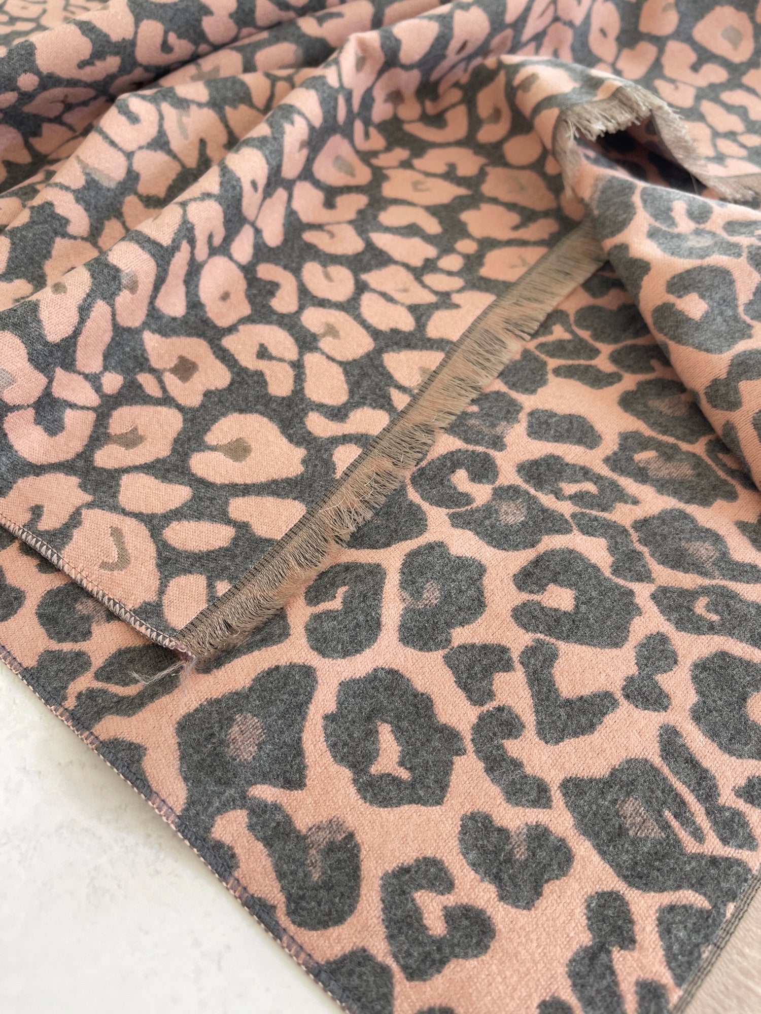LARGE PINK LEOPARD PRINT REVERSIBLE WINTER SHAWL BLANKET SCARF