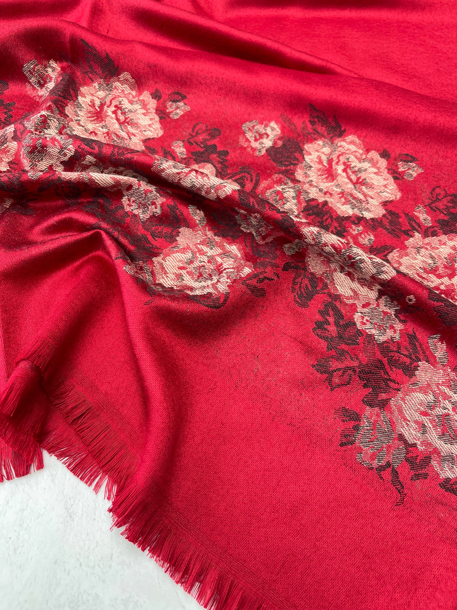 LARGE RED FLORAL PRINT SILKY FEEL PASHMINA SHAWL SCARF