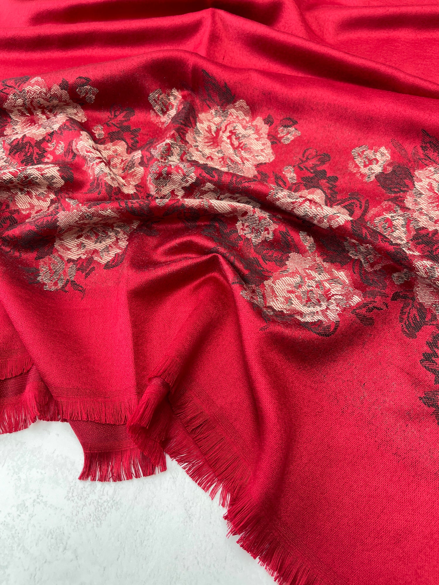 LARGE RED FLORAL PRINT SILKY FEEL PASHMINA SHAWL SCARF