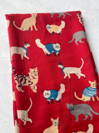 LIGHTWEIGHT RED SCARF WITH CATS