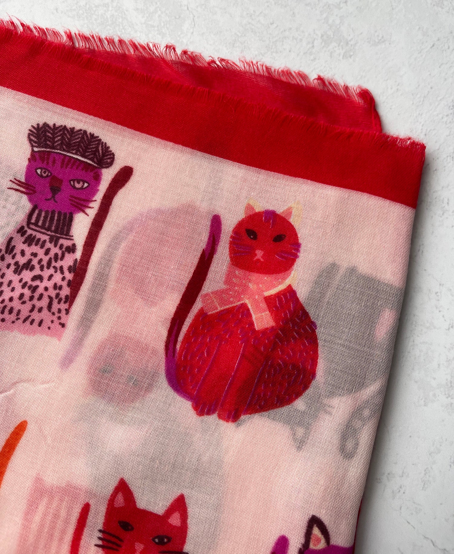 PINK AND RED LIGHTWEIGHT BORDER CAT SCARF