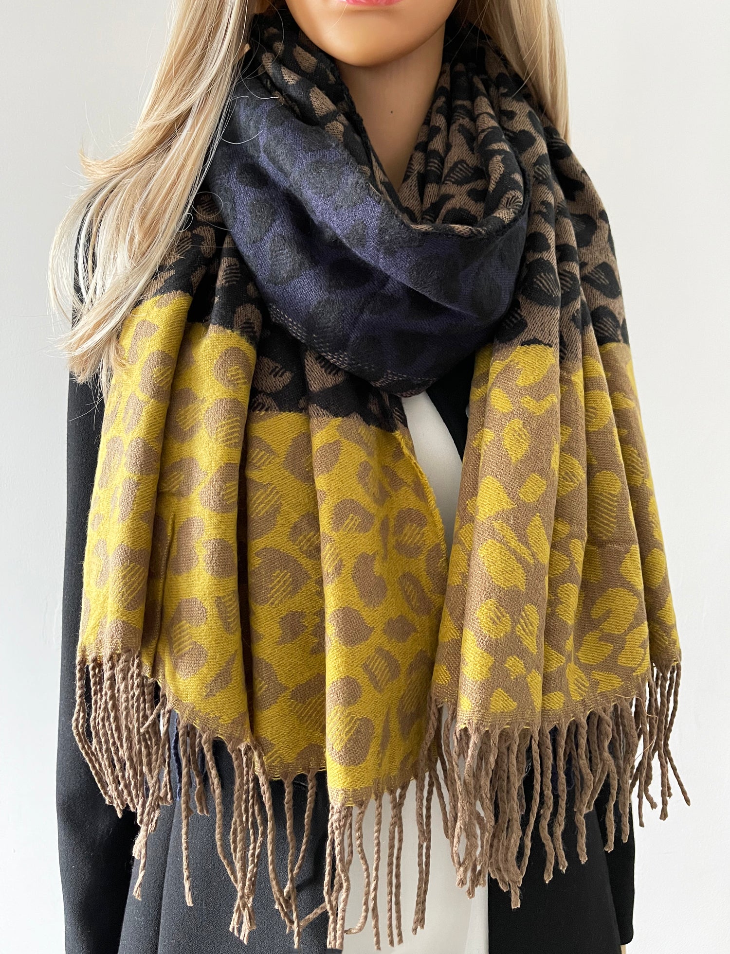 LARGE WOOL MIX THICK LEOPARD PRINT SHAWL - MUSTARD