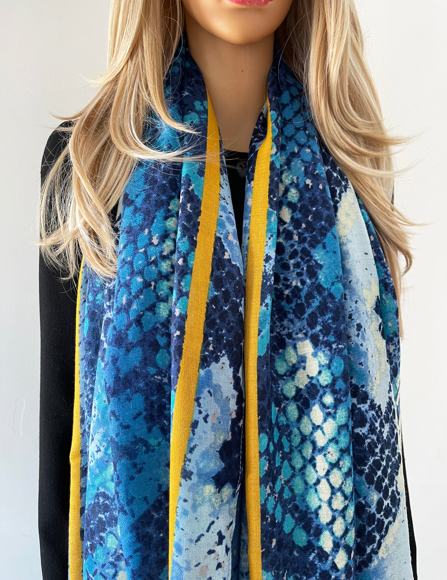 LARGE BLUE SNAKESKIN PRINT SHAWL SCARF WITH STRIPE