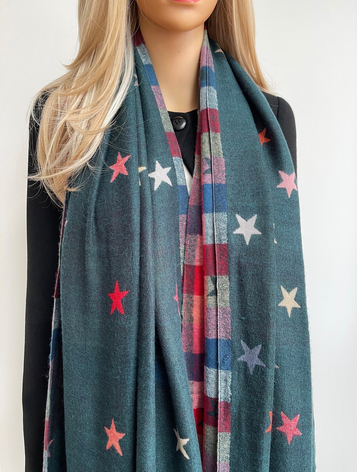 LARGE GREEN STAR PRINT REVERSIBLE CHECKED WINTER SHAWL BLANKET SCARF