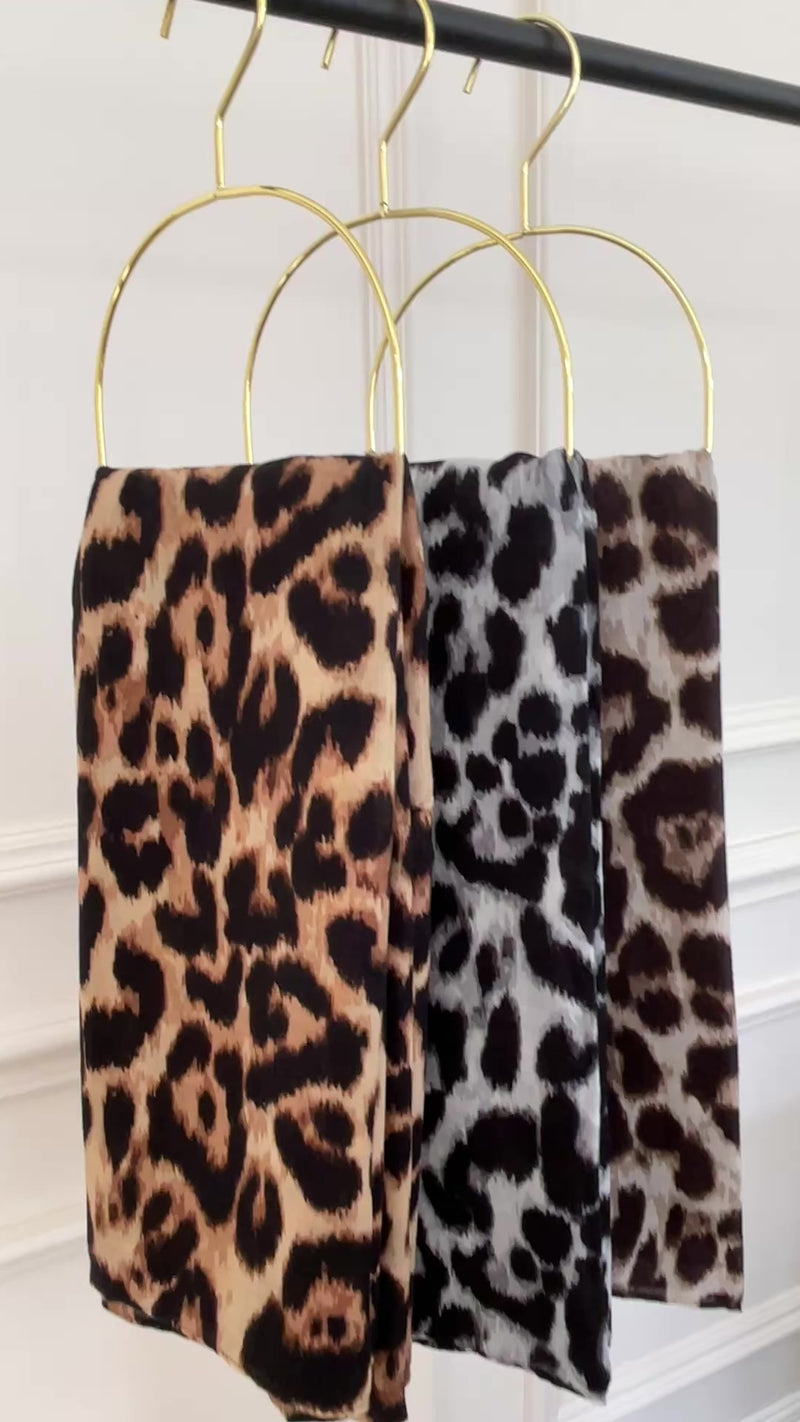 GREY COTTON BLEND CLASSIC LEOPARD PRINT SCARF