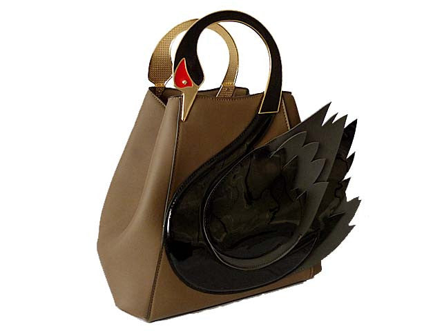 A SHU DESIGNER STYLE TAUPE NOVELTY SWAN HOLDALL HANDBAG WITH STRAP