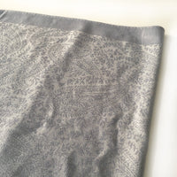 A-SHU SILVER GREY PAISLEY PRINT REVERSIBLE PASHMINA SHAWL SCARF - A-SHU.CO.UK