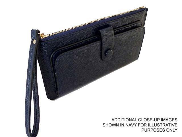 Purse with wrist strap clearance